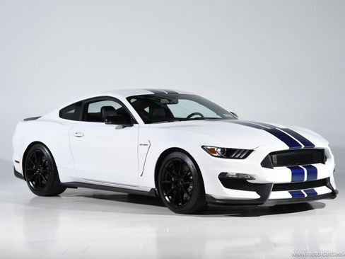 Used 2016 Ford Mustang Shelby GT350 w/ Technology Package RWD image 1
