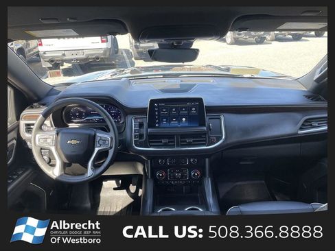Used 2024 Chevrolet Tahoe Premier AWD/4WD image 25