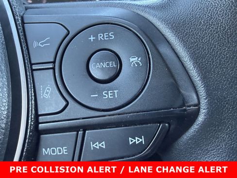 Used 2021 Toyota RAV4 XLE w/ Convenience Package image 22