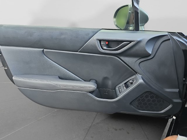 Used 2025 Toyota GR86 Premium RWD image 27