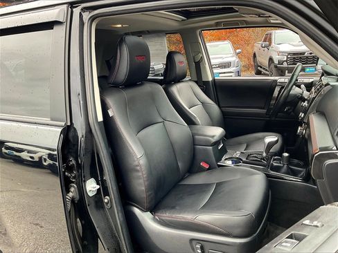 Used 2023 Toyota 4Runner TRD Off-Road Premium image 10
