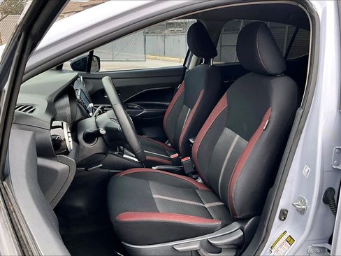 Certified 2023 Nissan Versa SR w/ Trunk Package image 7