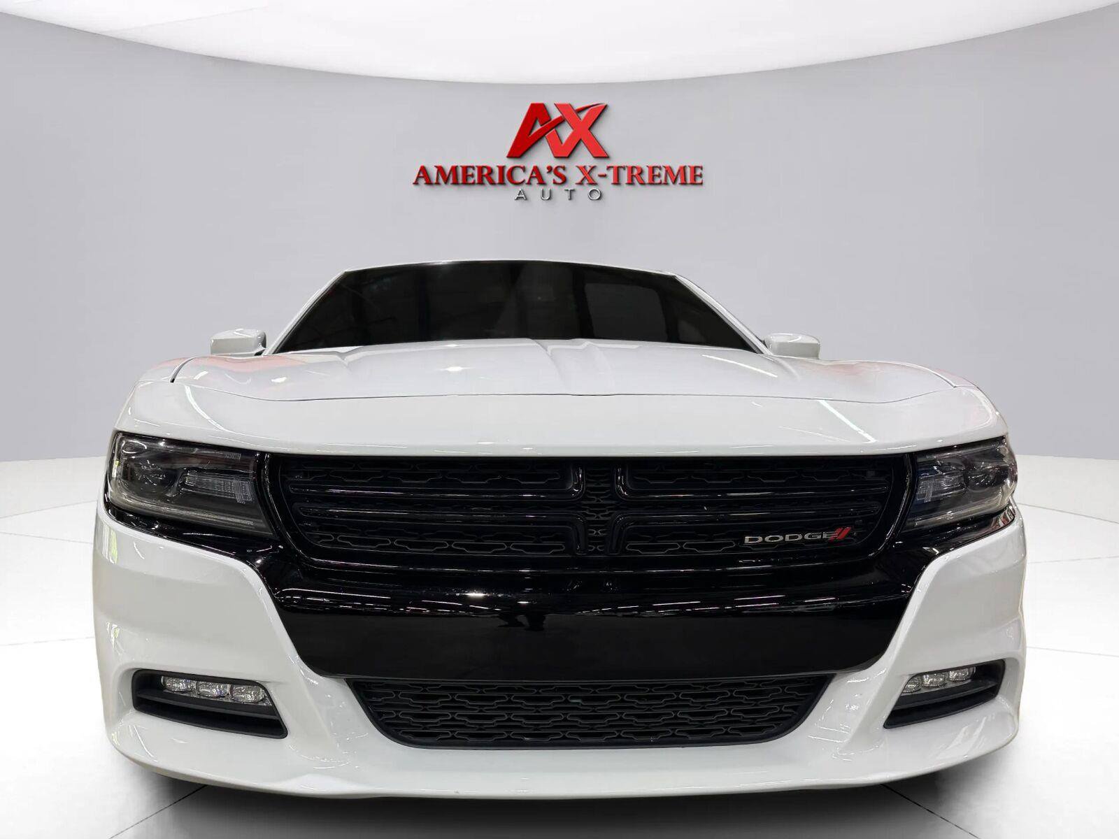 Used 2018 Dodge Charger R/T w/ Plus Group RWD image 11