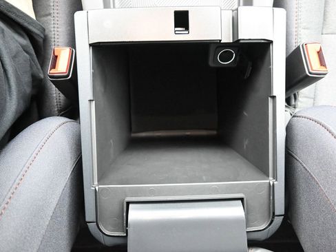 New 2026 Ford Explorer Active image 38