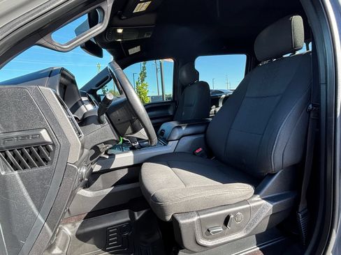 Used 2018 Ford F150 XLT w/ Equipment Group 302A Luxury AWD/4WD image 13