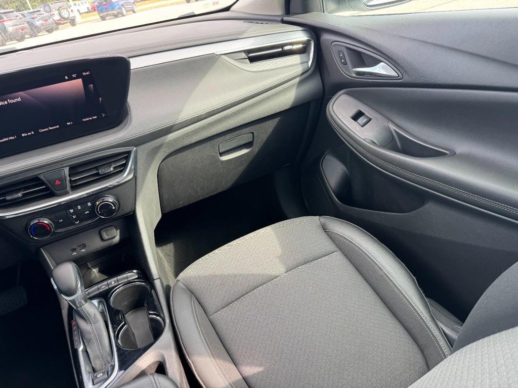 Used 2025 Buick Encore GX Preferred FWD image 18