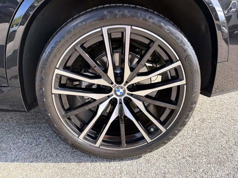 Used 2026 BMW X5 sDrive40i w/ Executive Package RWD image 10
