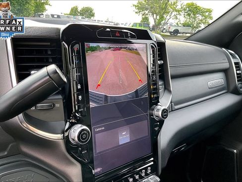 Used 2026 RAM 2500 Laramie AWD/4WD image 18