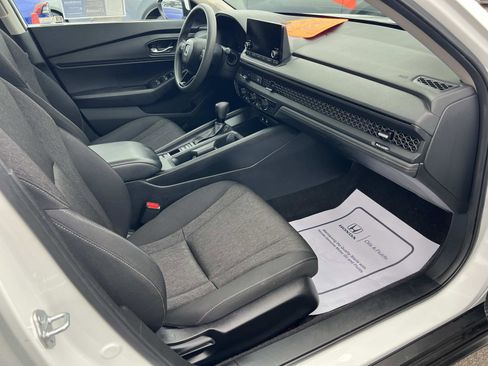 Used 2024 Honda Accord EX image 28