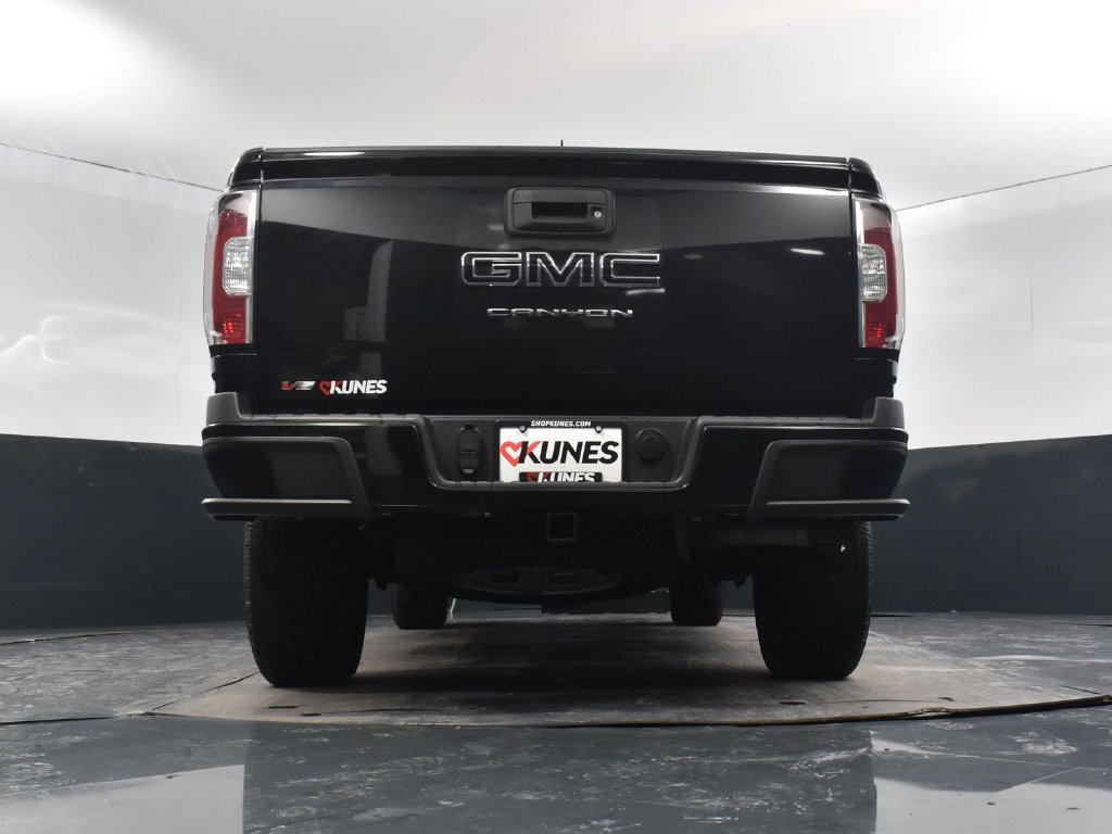 Used 2022 GMC Canyon Elevation w/ Elevation Premium Package AWD/4WD image 39
