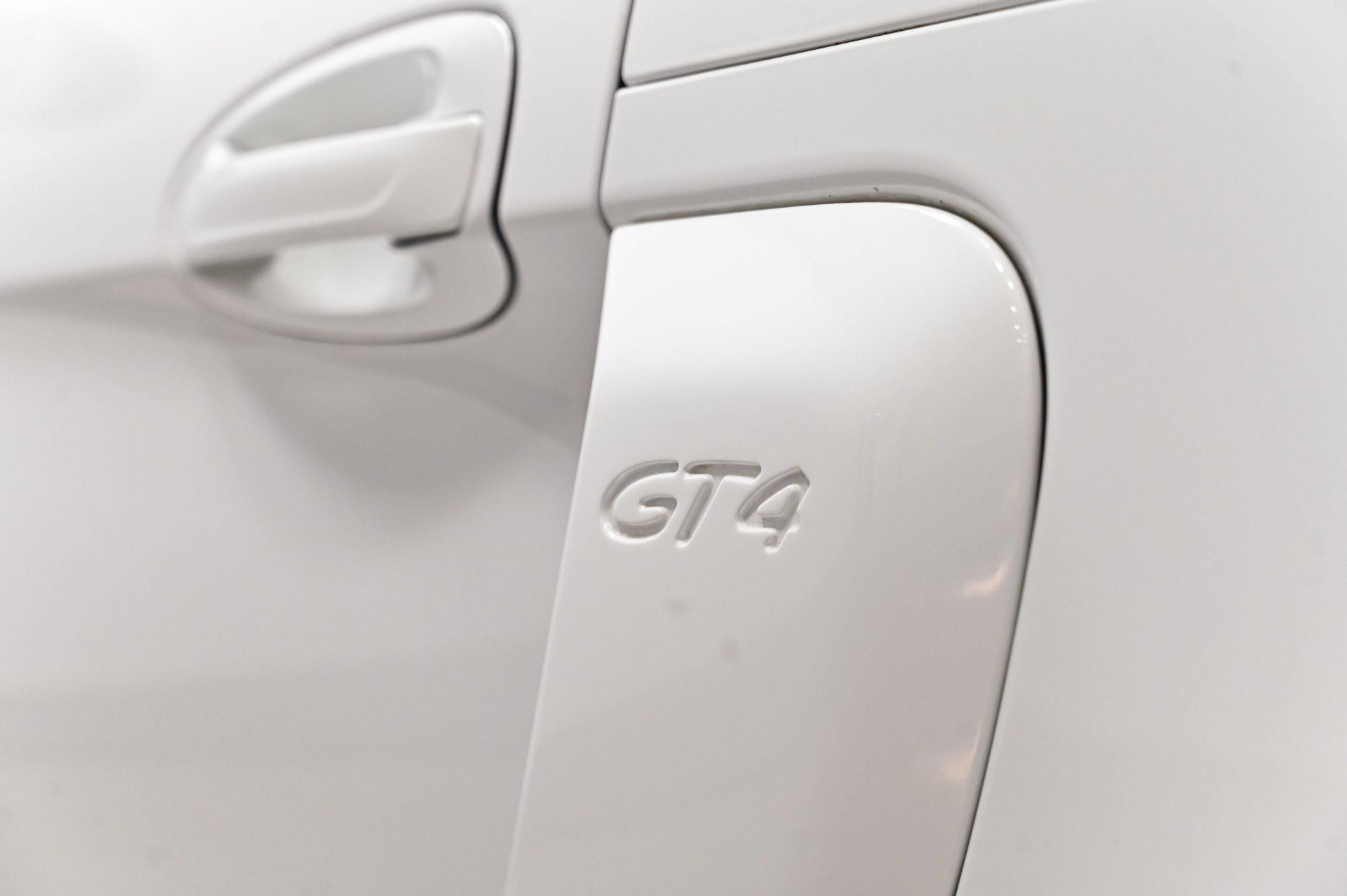 Used 2016 Porsche Cayman GT4 RWD image 12