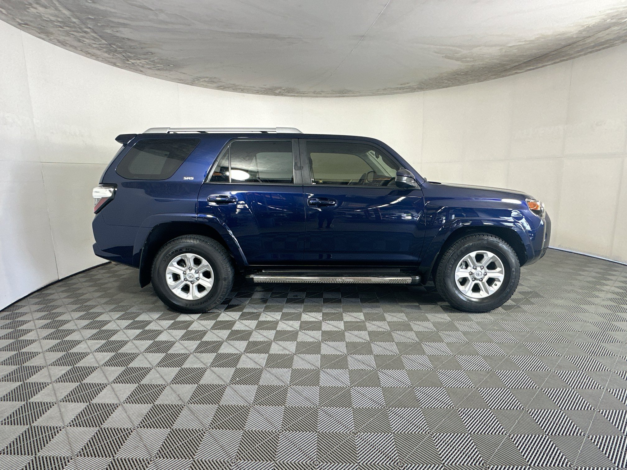 Used 2015 Toyota 4Runner SR5 RWD image 2
