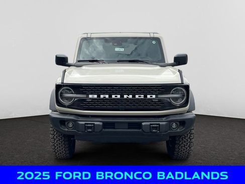 New 2025 Ford Bronco Badlands AWD/4WD image 8