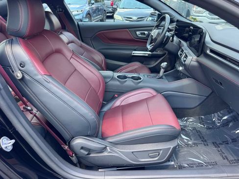 Used 2025 Ford Mustang GT Premium RWD image 26