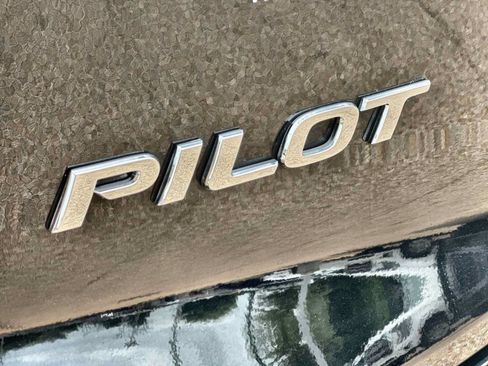 Used 2021 Honda Pilot EX-L image 16
