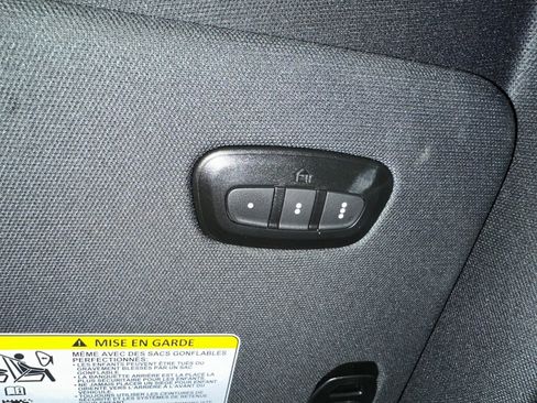 Used 2023 RAM 1500 Laramie AWD/4WD image 18