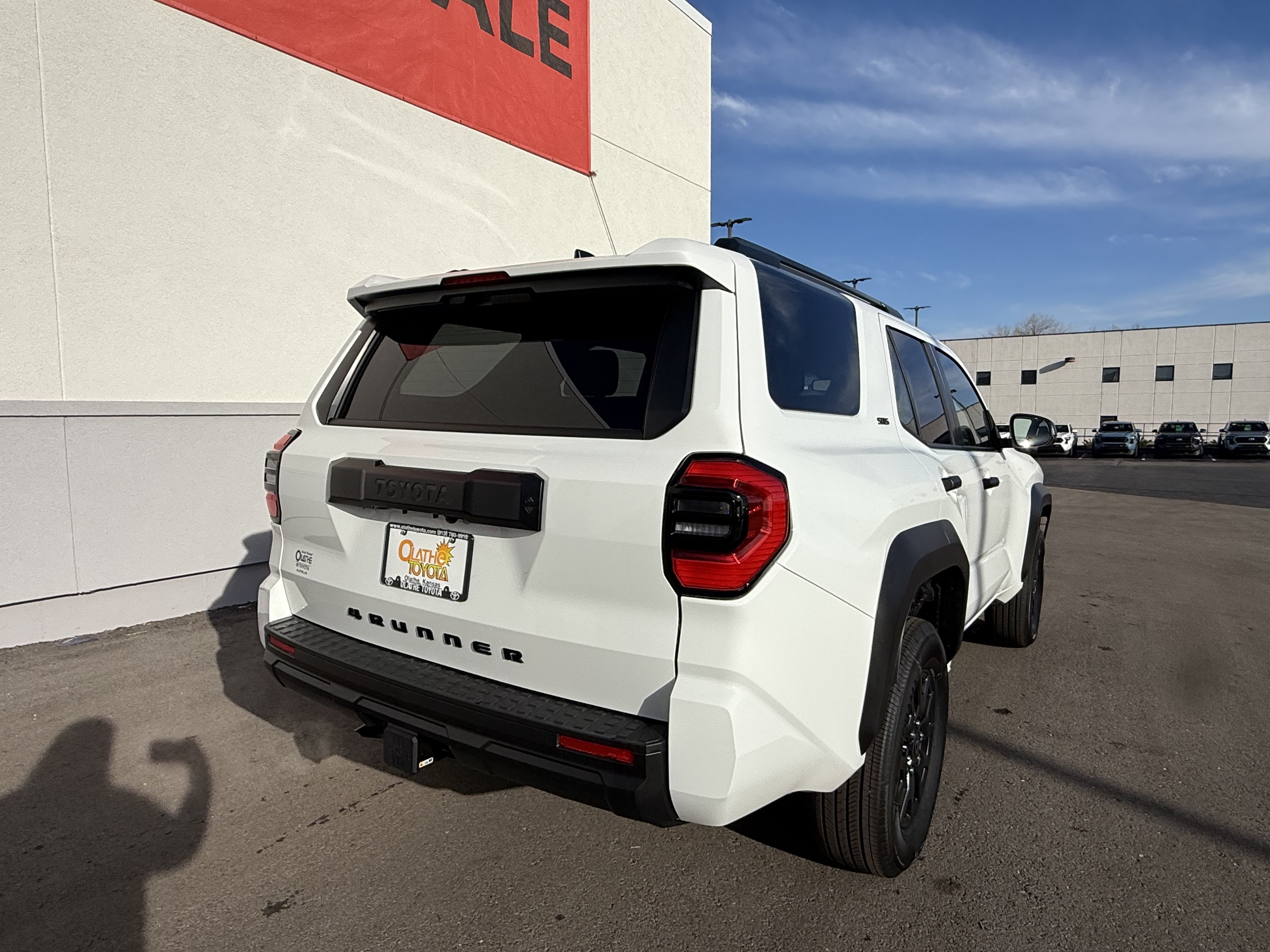 New 2026 Toyota 4Runner SR5 AWD/4WD image 15