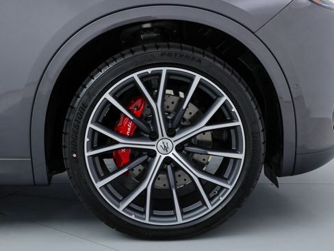 Used 2026 Maserati Grecale Modena AWD/4WD image 21