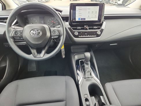 Used 2024 Toyota Corolla LE image 9