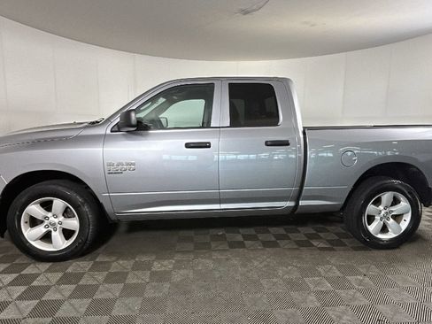 Used 2024 RAM 1500 Classic SLT AWD/4WD image 7
