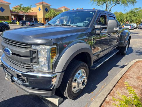 Used 2018 Ford F450 XL w/ Power Equipment Group AWD/4WD image 2