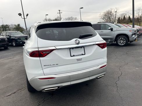 Used 2024 Buick Enclave Premium image 4