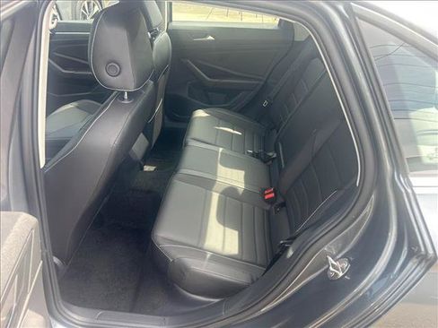 Certified 2023 Volkswagen Jetta SE FWD image 10