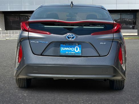 Used 2022 Toyota Prius Prime XLE FWD image 8