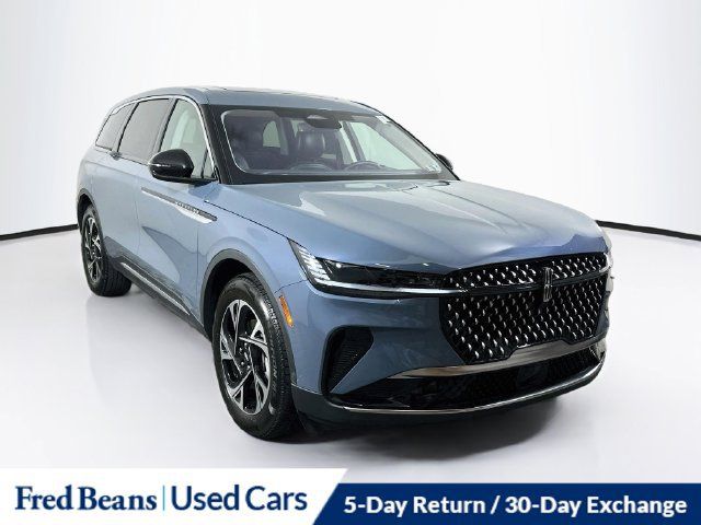 Used 2026 Lincoln Nautilus Premier w/ Equipment Group 102A AWD/4WD image 1