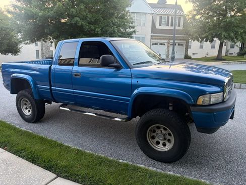 Used 1998 Dodge Ram 1500 Truck 4x4 Quad Cab image 9