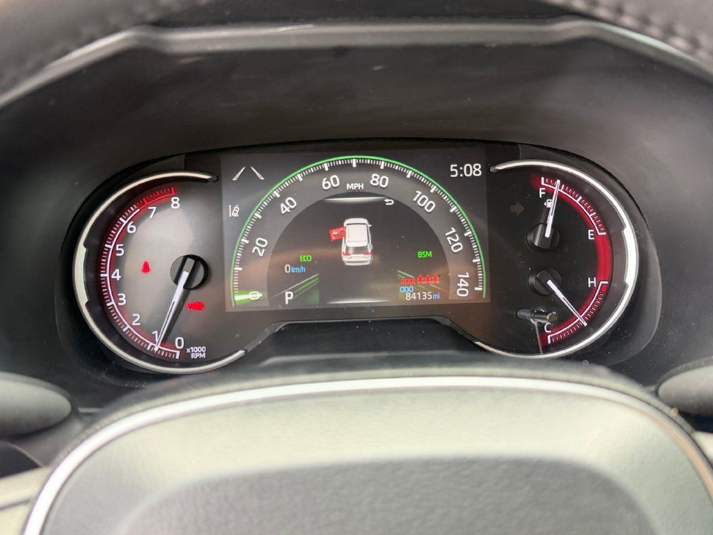 Used 2021 Toyota RAV4 Limited AWD/4WD image 29