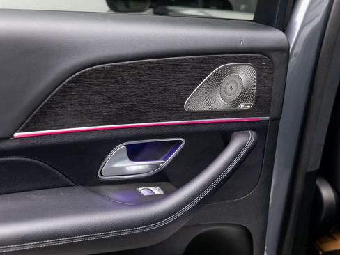 Used 2022 Mercedes-Benz GLE 350 4MATIC w/ Premium Package image 35