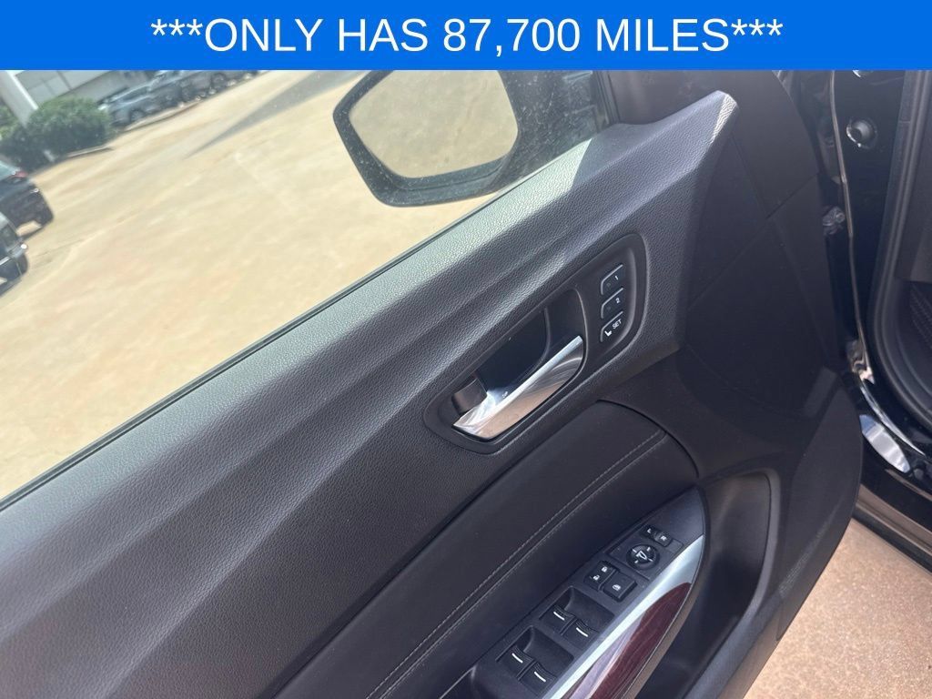 Used 2017 Acura TLX FWD image 11