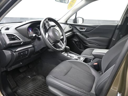 Used 2024 Subaru Forester Premium AWD/4WD image 10