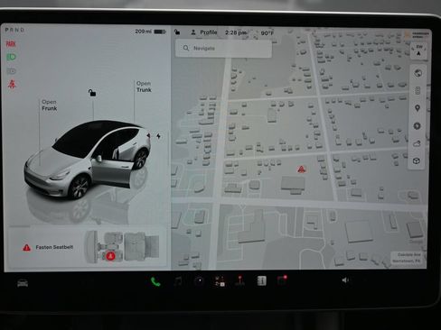 Used 2023 Tesla Model Y Long Range AWD/4WD image 19