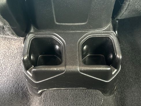 Used 2021 Jeep Wrangler Unlimited Sport image 23