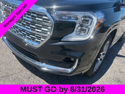 Used 2023 GMC Terrain Denali AWD/4WD image 9