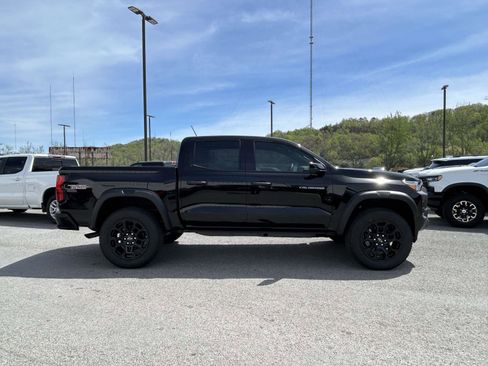 New 2026 Chevrolet Colorado Trail Boss AWD/4WD image 2