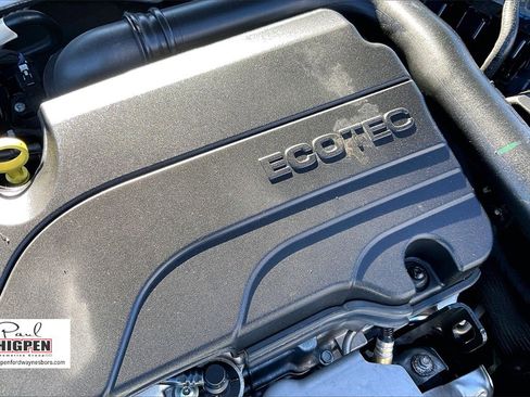 Used 2024 Chevrolet Malibu LT image 33