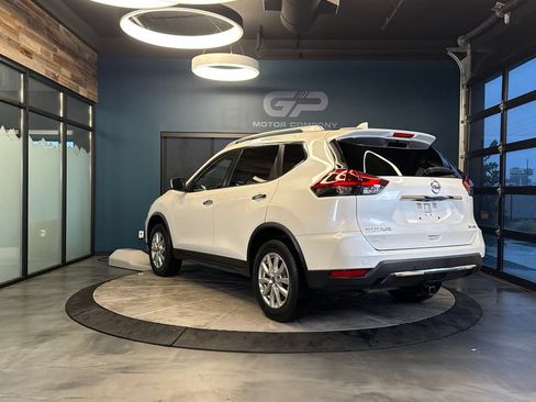 Used 2020 Nissan Rogue SV AWD/4WD image 5