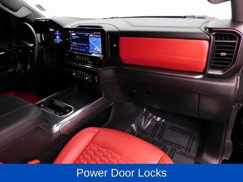 Used 2024 Chevrolet Silverado 2500 LT w/ Convenience Package image 30