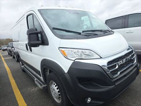 Used 2025 RAM ProMaster 2500 w/ U-Haul Equipment Group FWD image 6