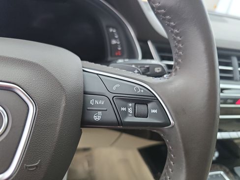 Used 2018 Audi Q7 3.0T Prestige image 19
