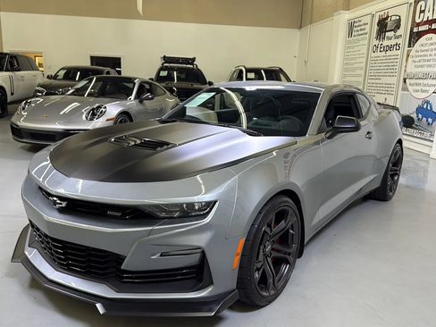 Used 2023 Chevrolet Camaro SS RWD image 19