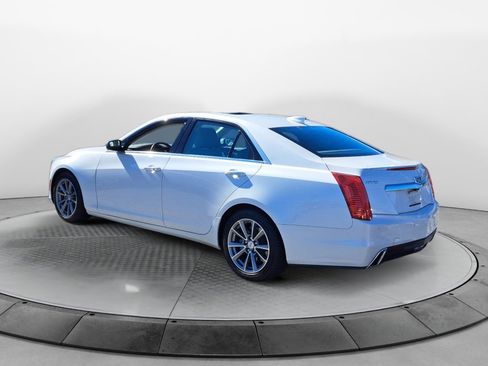 Used 2018 Cadillac CTS Luxury RWD image 5