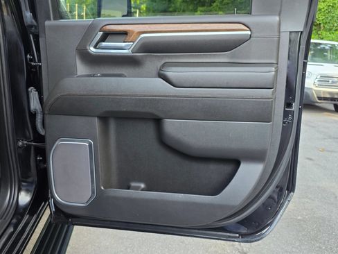 Used 2024 Chevrolet Silverado 2500 High Country w/ Technology Package AWD/4WD image 34