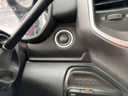 Used 2021 RAM 2500 Big Horn w/ Level 2 Equipment Group image 24