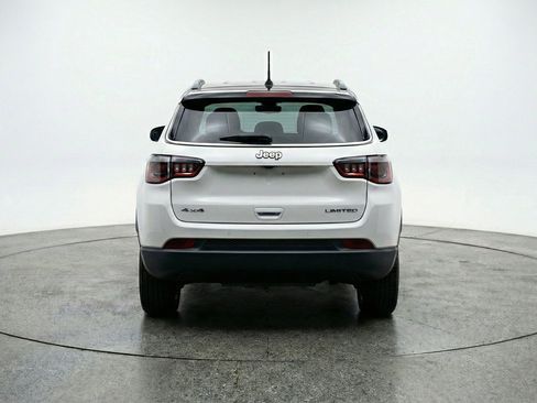 Used 2025 Jeep Compass Limited AWD/4WD image 7
