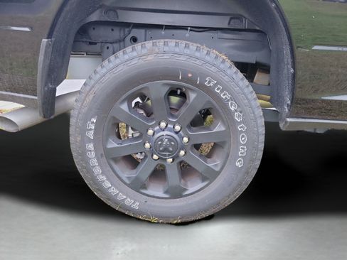 Used 2025 RAM 2500 Laramie AWD/4WD image 21
