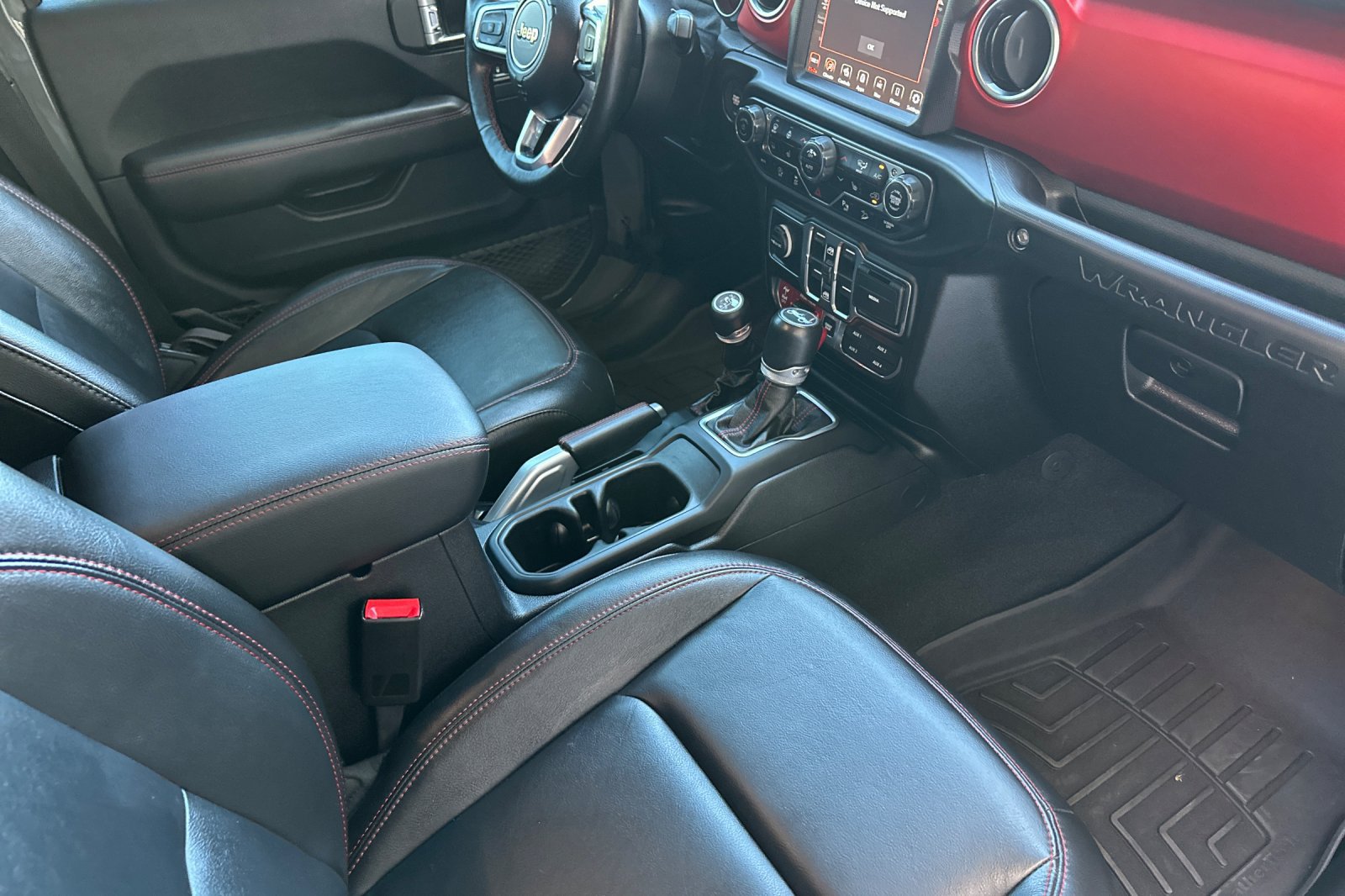 Used 2020 Jeep Wrangler Unlimited Rubicon AWD/4WD image 16